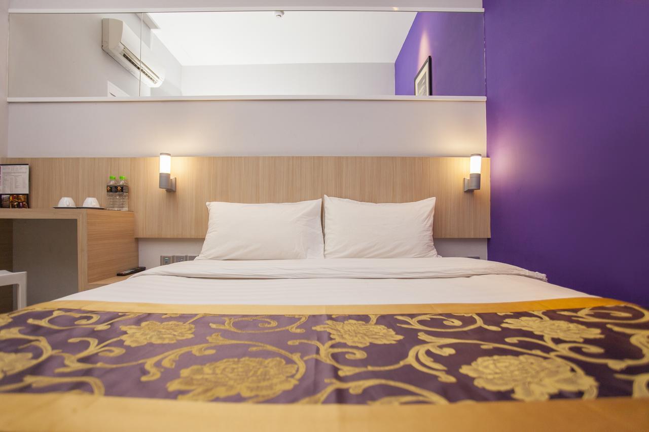 Orange Premier Hotel Taman Segar — Photos 1
